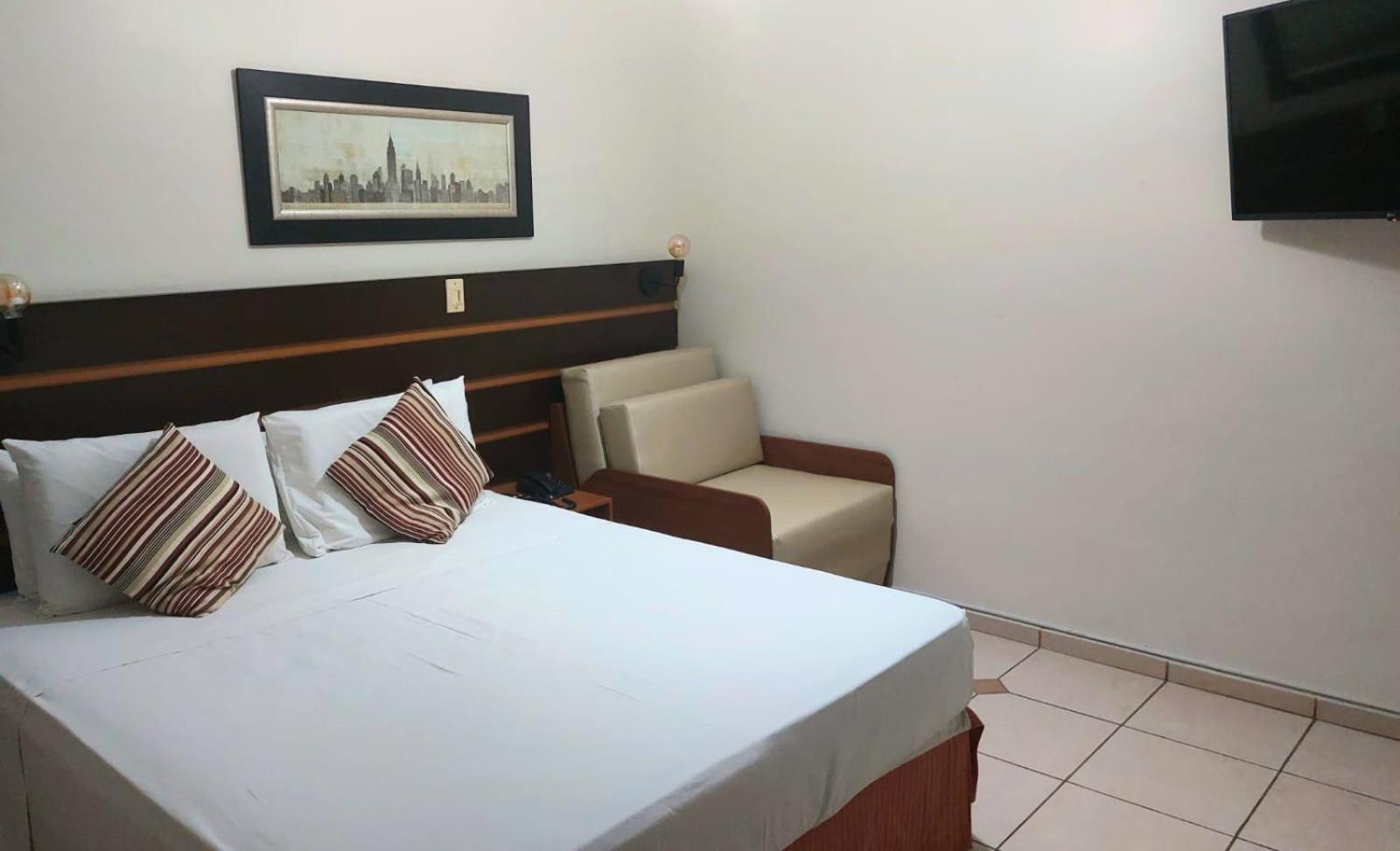 Hotel Ferraz โปว์โซ อเลเกร ภายนอก รูปภาพ