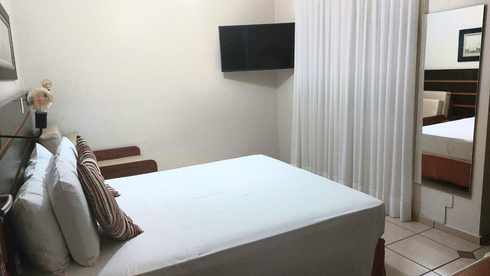 Hotel Ferraz โปว์โซ อเลเกร ภายนอก รูปภาพ