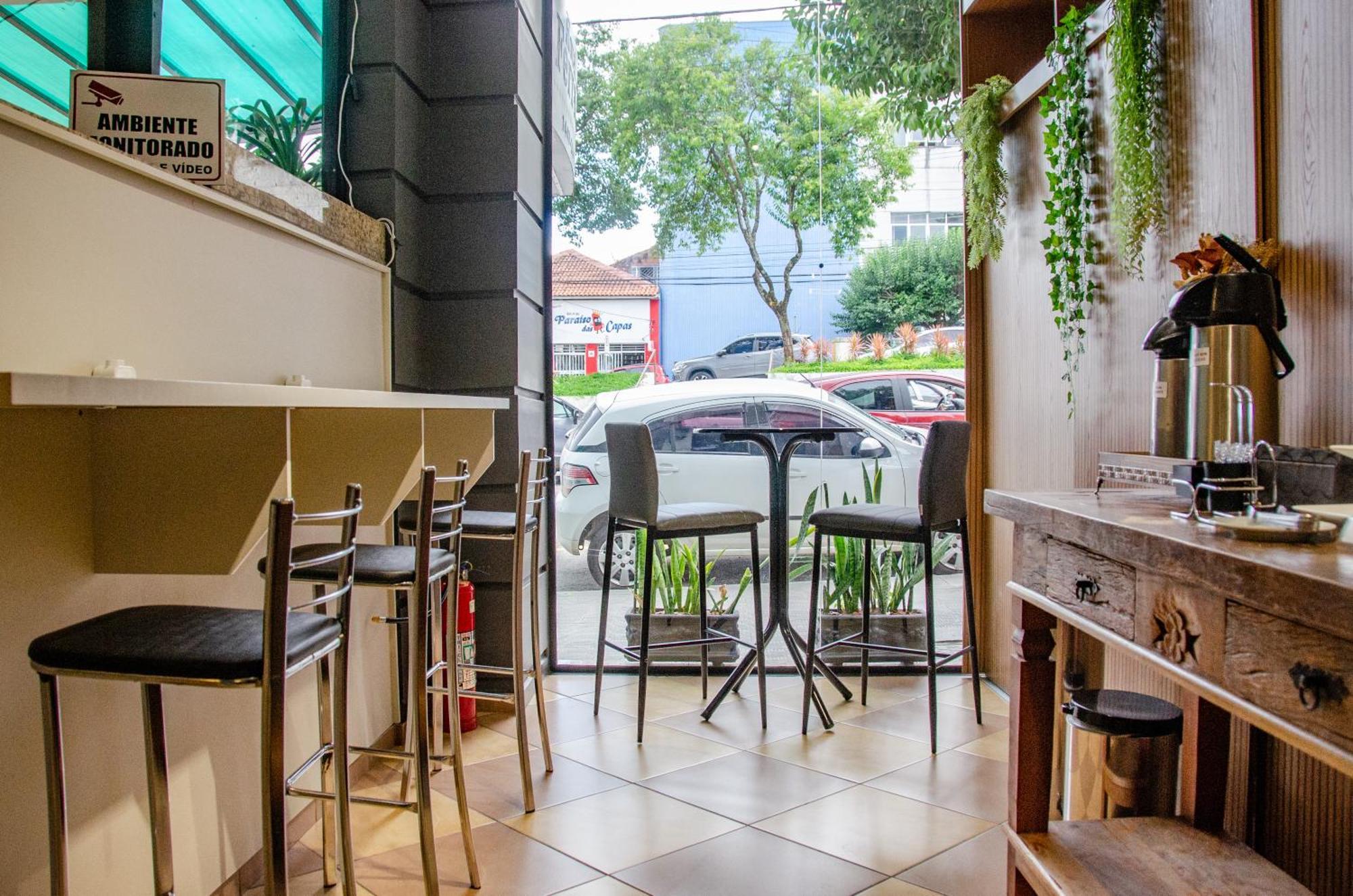 Hotel Ferraz โปว์โซ อเลเกร ภายนอก รูปภาพ