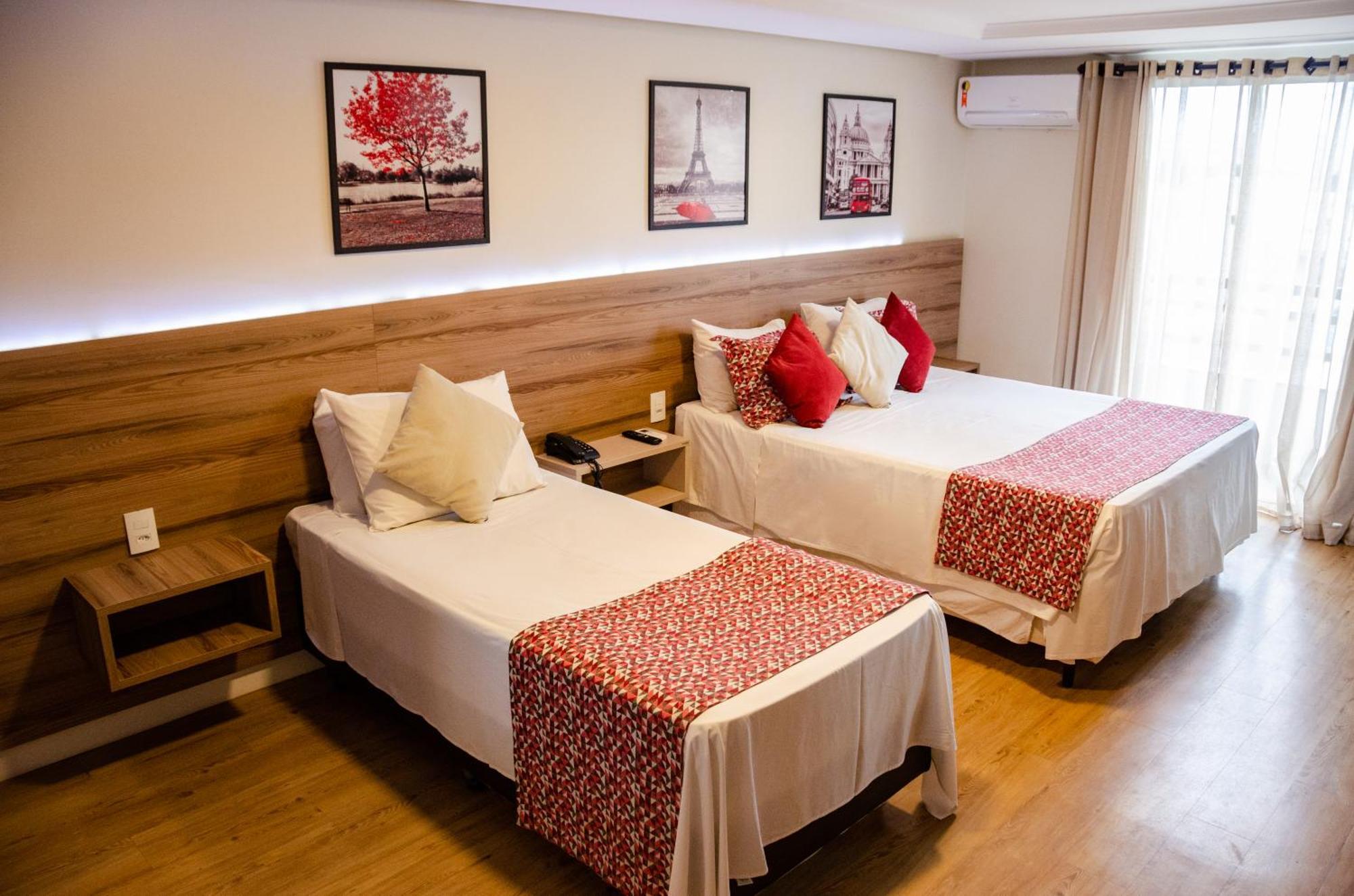 Hotel Ferraz โปว์โซ อเลเกร ภายนอก รูปภาพ