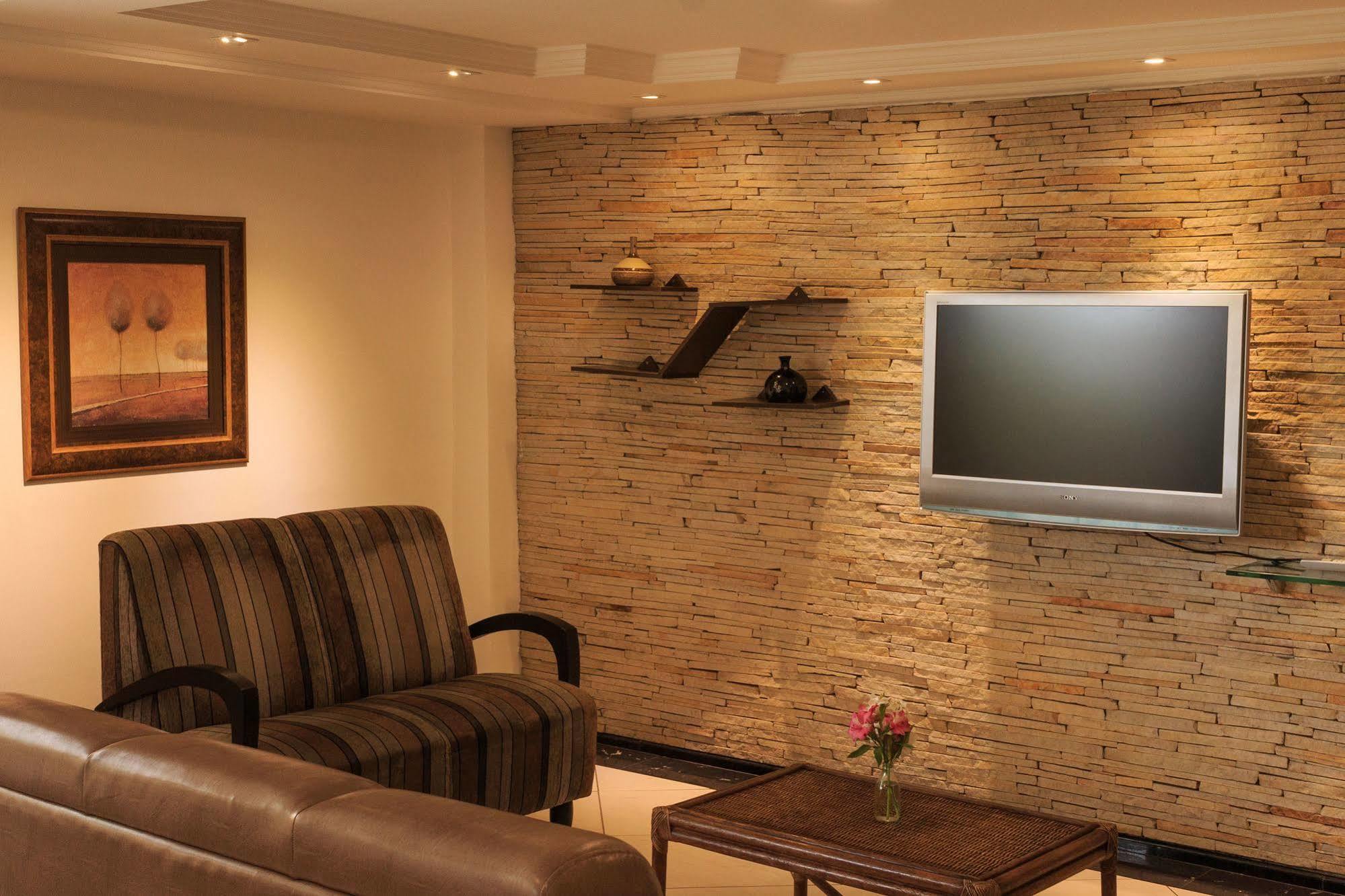 Hotel Ferraz โปว์โซ อเลเกร ภายนอก รูปภาพ
