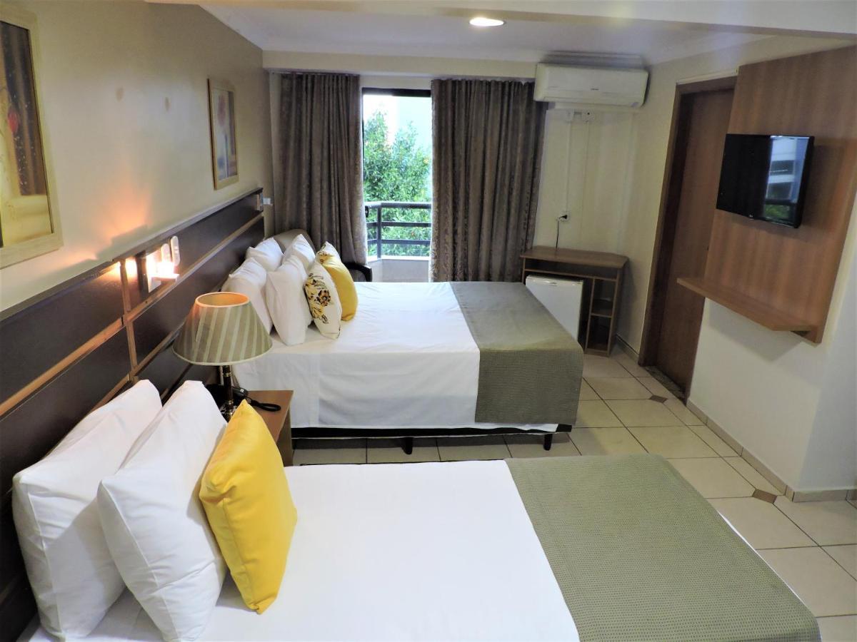 Hotel Ferraz โปว์โซ อเลเกร ภายนอก รูปภาพ