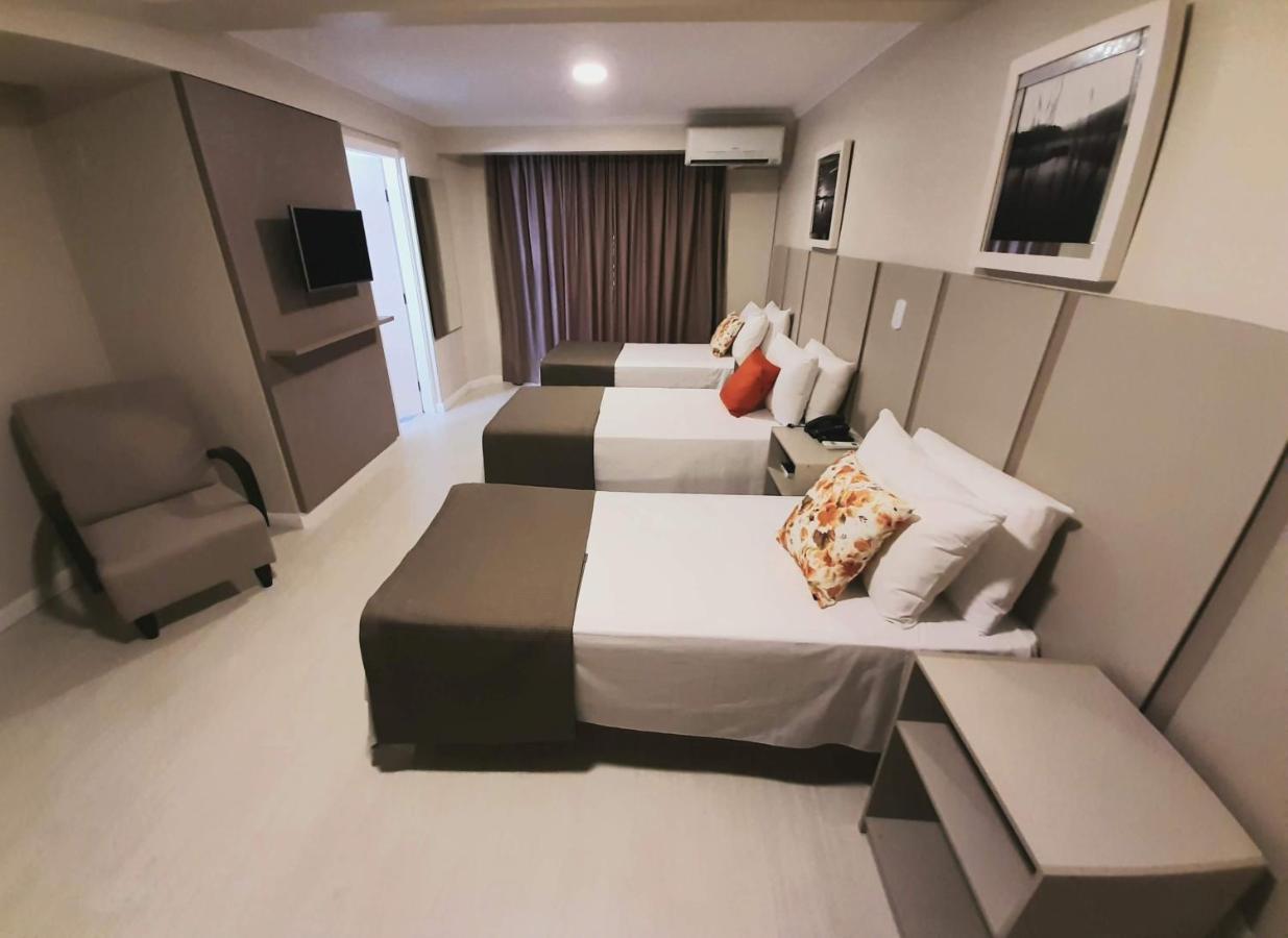 Hotel Ferraz โปว์โซ อเลเกร ภายนอก รูปภาพ